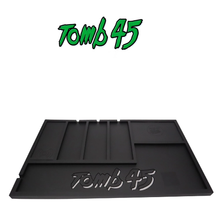 Load image into Gallery viewer, Tomb45 Powered Mats Wireless charging organizing mat (Power Clips sold separately) black/ black